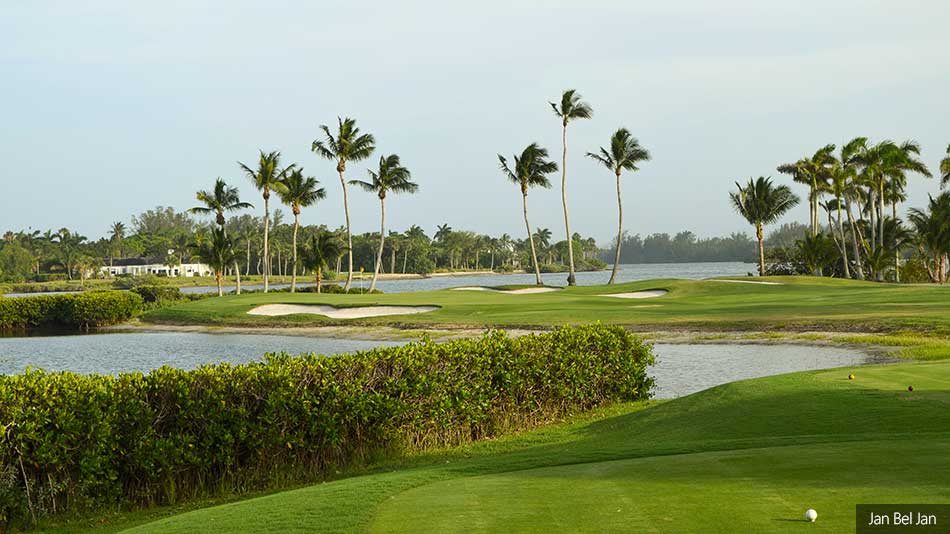 How noisy are golf homes in Jupiter FL?